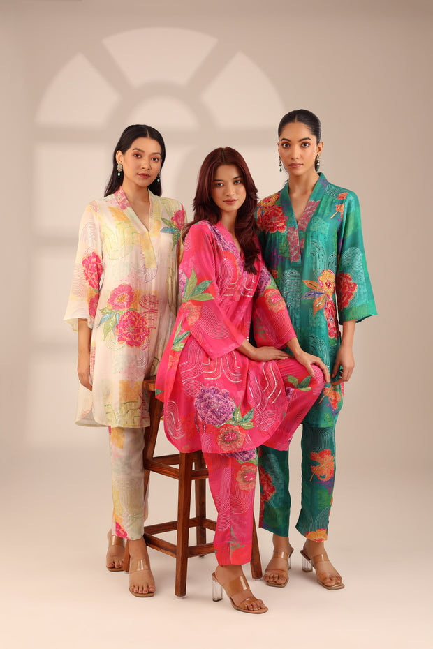 FLORAL POP EMBROIDERED SET - FUCHSIA