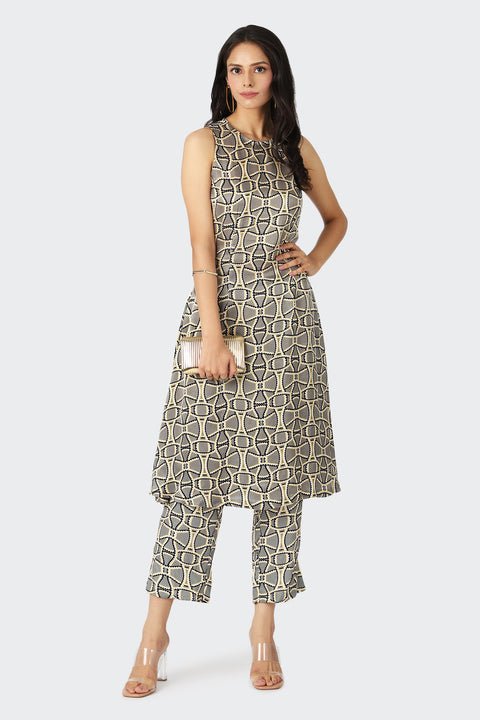 SEVILLA SUIT & DUPATTA