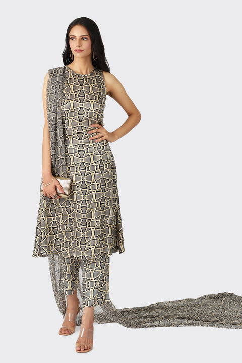 SEVILLA SUIT & DUPATTA
