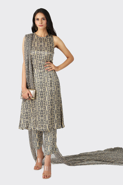 SEVILLA SUIT & DUPATTA