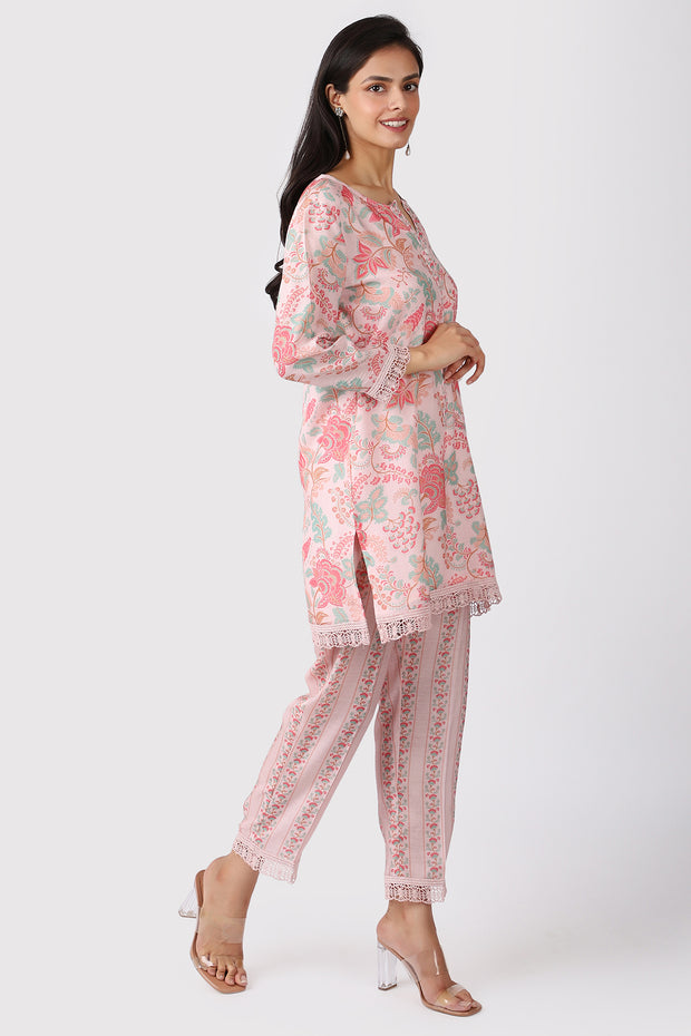 PINK LACE LOUNGE SET