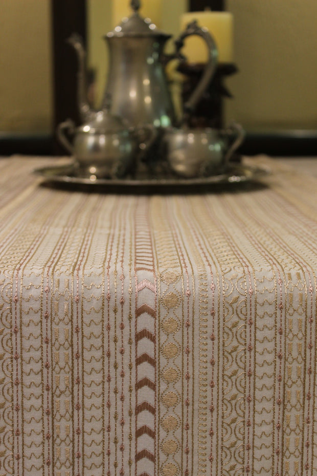 SUMAN TABLE RUNNER