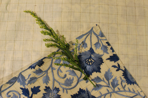 NEELA TABLE RUNNER